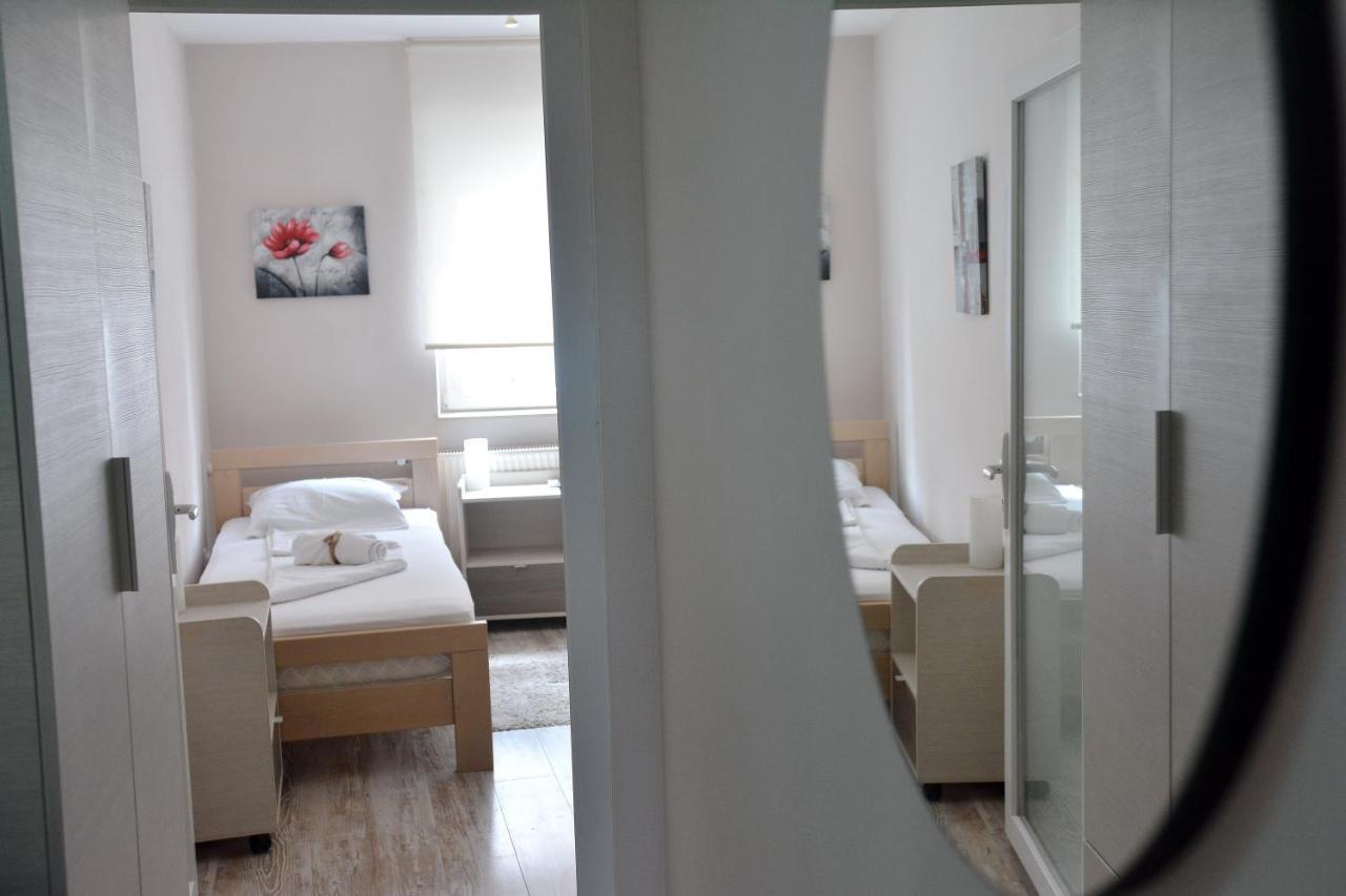 Apartments Sofija นิส ภายนอก รูปภาพ